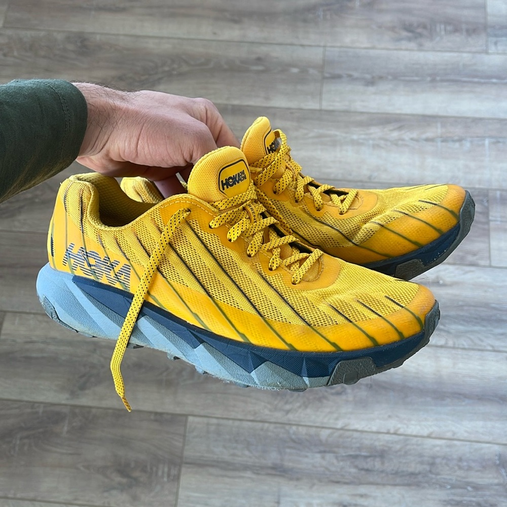 Hoka One One Trail Running Shoe Men’s US Size 9 (Yellow/Navy)